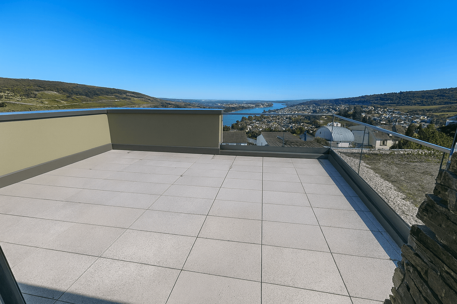 Prodej bytu 3+1 121 m², Elisenhöhe 45c, Bingen am Rhein, Porýní-Falc Prodej bytu 3+1 121 m², Elisenhöhe 45c, Bingen am Rhein, Porýní-Falc