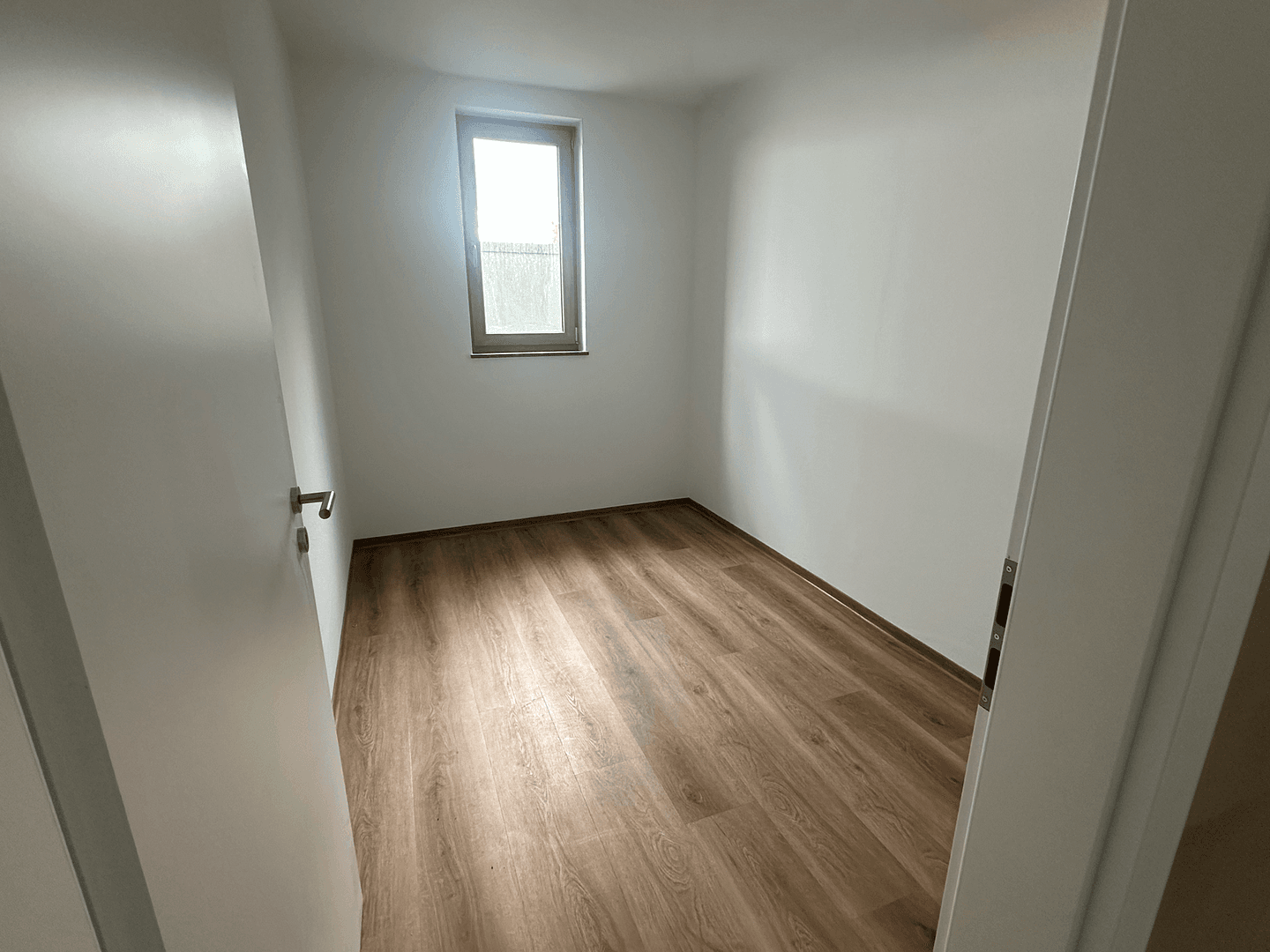 Prodej bytu 3+1 121 m², Elisenhöhe 45c, Bingen am Rhein, Porýní-Falc Prodej bytu 3+1 121 m², Elisenhöhe 45c, Bingen am Rhein, Porýní-Falc
