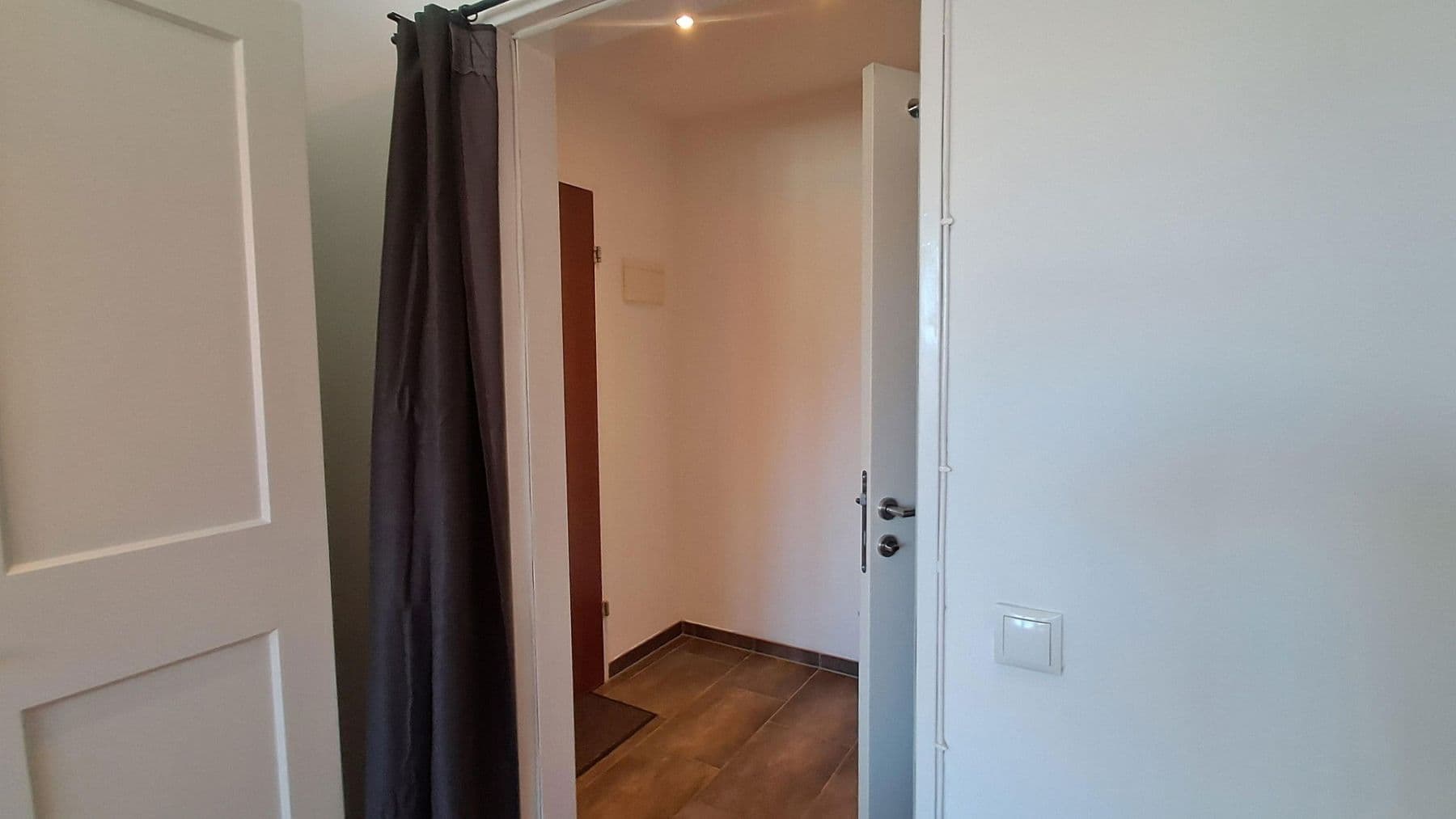 Pronájem bytu 1+1 32 m², Pacherstrasse 32, Innsbruck, Tyrolsko Pronájem bytu 1+1 32 m², Pacherstrasse 32, Innsbruck, Tyrolsko