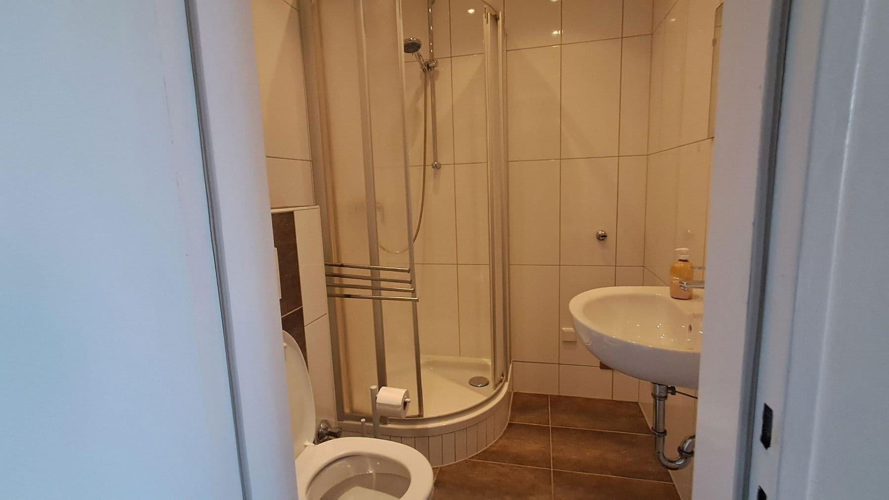 Pronájem bytu 1+1 32 m², Pacherstrasse 32, Innsbruck, Tyrolsko Pronájem bytu 1+1 32 m², Pacherstrasse 32, Innsbruck, Tyrolsko