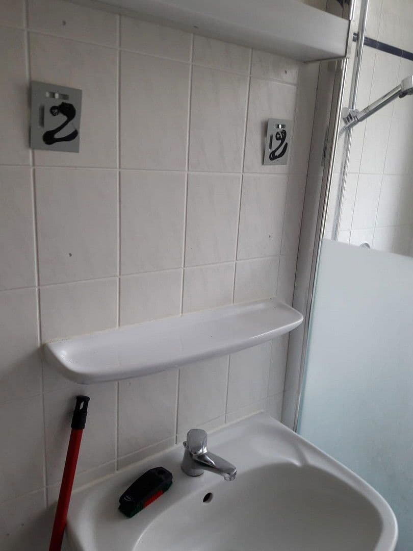 Prodej bytu 1+1 42 m², Robinienstr., Neubrandenburg, Mecklenburg-Vorpommern Prodej bytu 1+1 42 m², Robinienstr., Neubrandenburg, Mecklenburg-Vorpommern