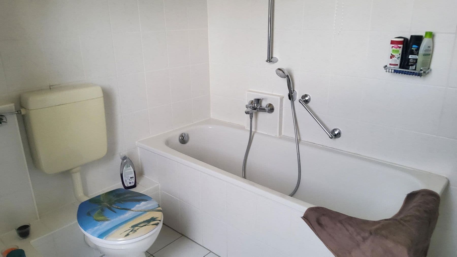 Pronájem bytu 1+kk 40 m², Birkenallee 4, Dessau-Roßlau, Sasko-Anhaltsko Pronájem bytu 1+kk 40 m², Birkenallee 4, Dessau-Roßlau, Sasko-Anhaltsko