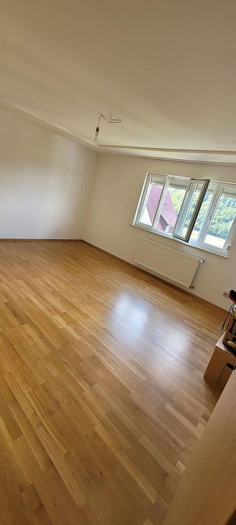 Prodej domu 94 m², pozemek 466 m², Gemünden am Main, Bavorsko Prodej domu 94 m², pozemek 466 m², Gemünden am Main, Bavorsko