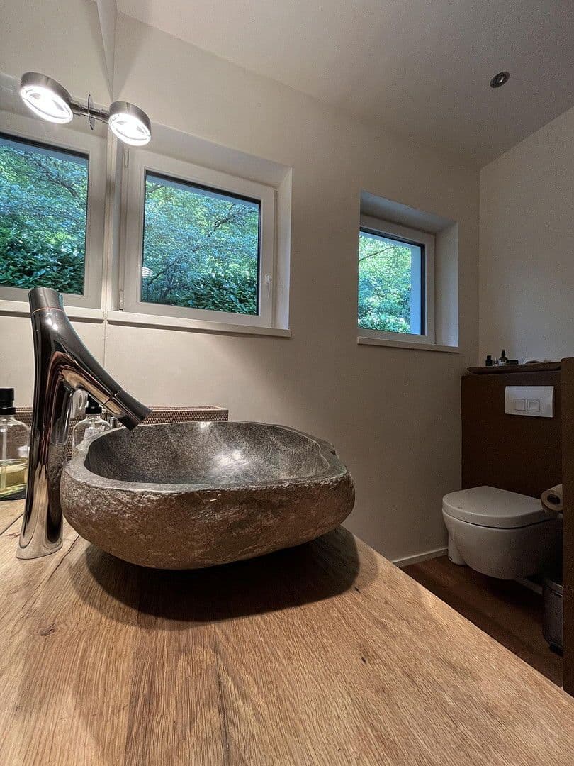 Prodej domu 210 m², pozemek 1.240 m², Königswinter, Severní Porýní-Vestfálsko Prodej domu 210 m², pozemek 1.240 m², Königswinter, Severní Porýní-Vestfálsko