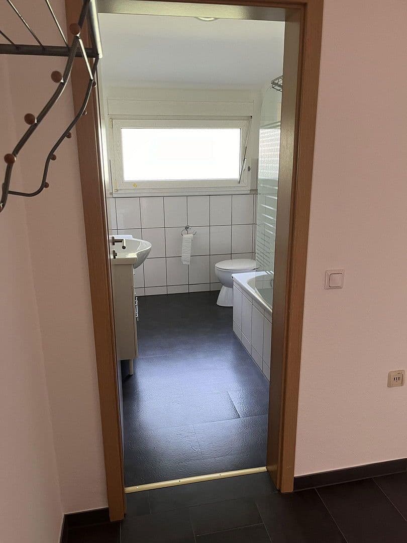 Pronájem bytu 4+1 77 m², Beseler Str. 20, Gummersbach, Severní Porýní-Vestfálsko Pronájem bytu 4+1 77 m², Beseler Str. 20, Gummersbach, Severní Porýní-Vestfálsko