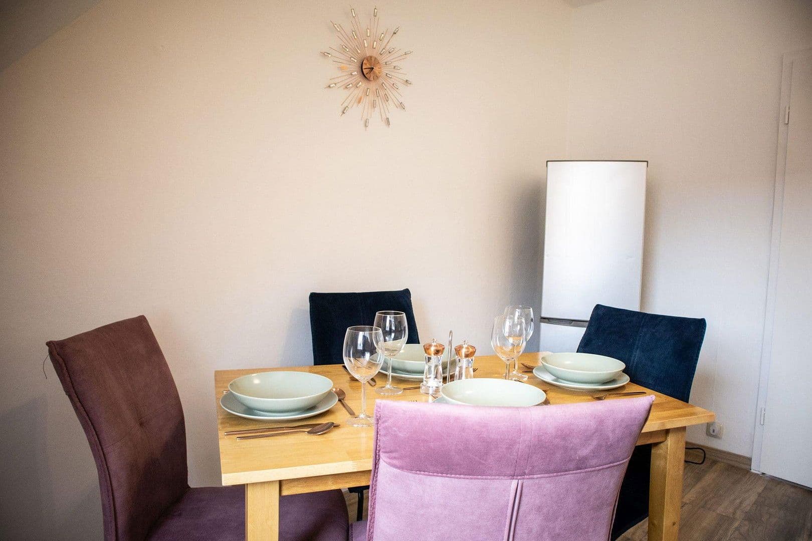 Pronájem bytu 1+1 44 m², Neue Straße 6, Laatzen, Dolní Sasko Pronájem bytu 1+1 44 m², Neue Straße 6, Laatzen, Dolní Sasko