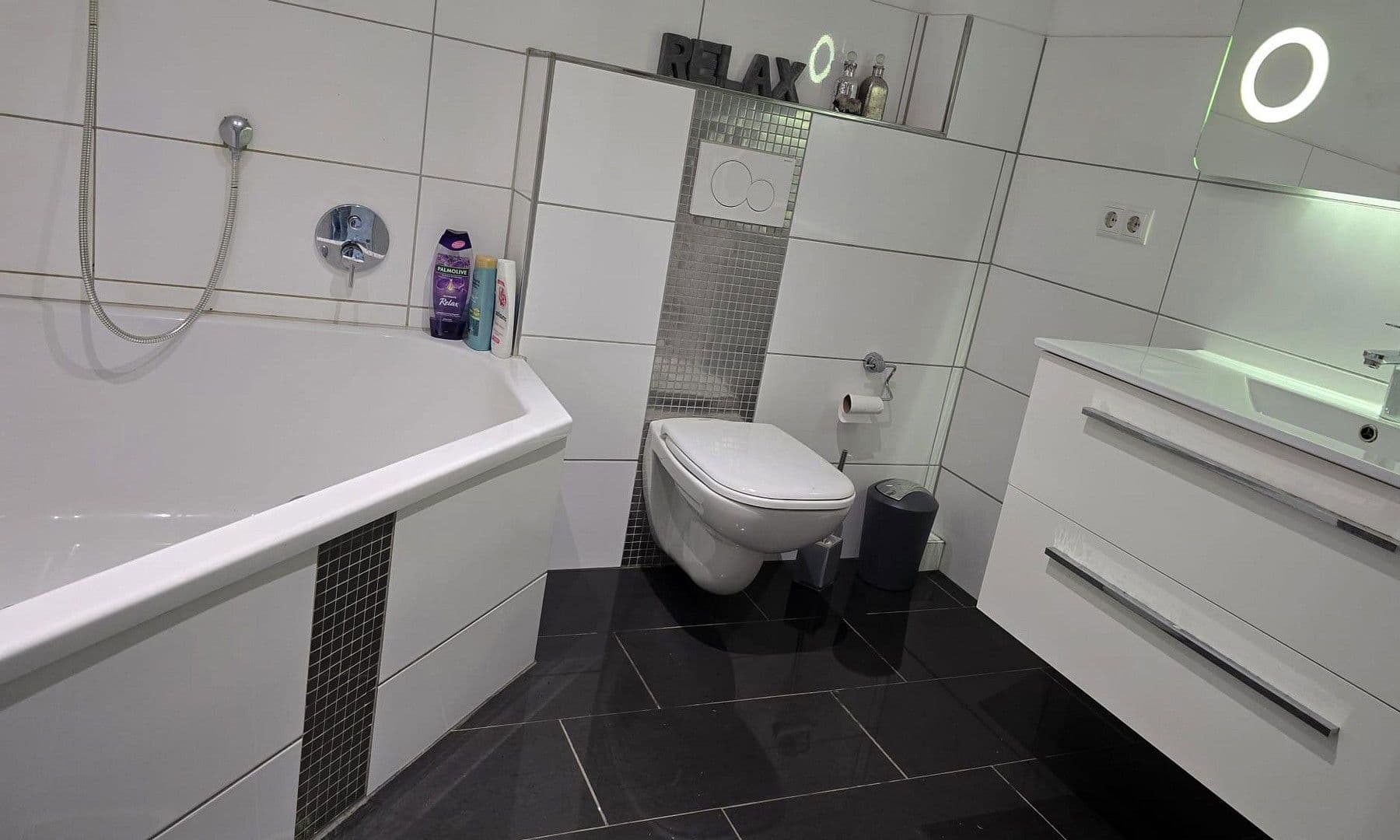 Prodej domu 147 m², pozemek 194 m², Swisttal, Severní Porýní-Vestfálsko Prodej domu 147 m², pozemek 194 m², Swisttal, Severní Porýní-Vestfálsko