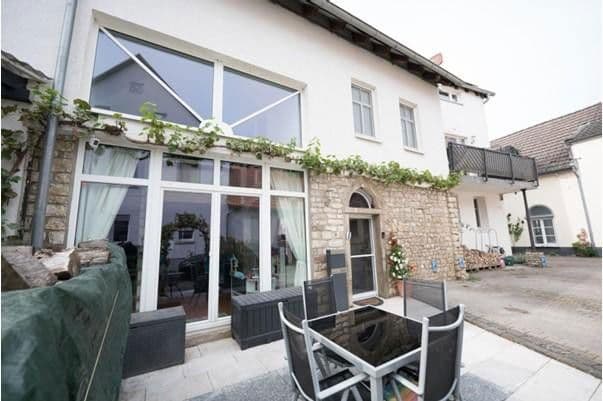 Pronájem bytu 4+1 145 m², Alzey, Porýní-Falc Pronájem bytu 4+1 145 m², Alzey, Porýní-Falc