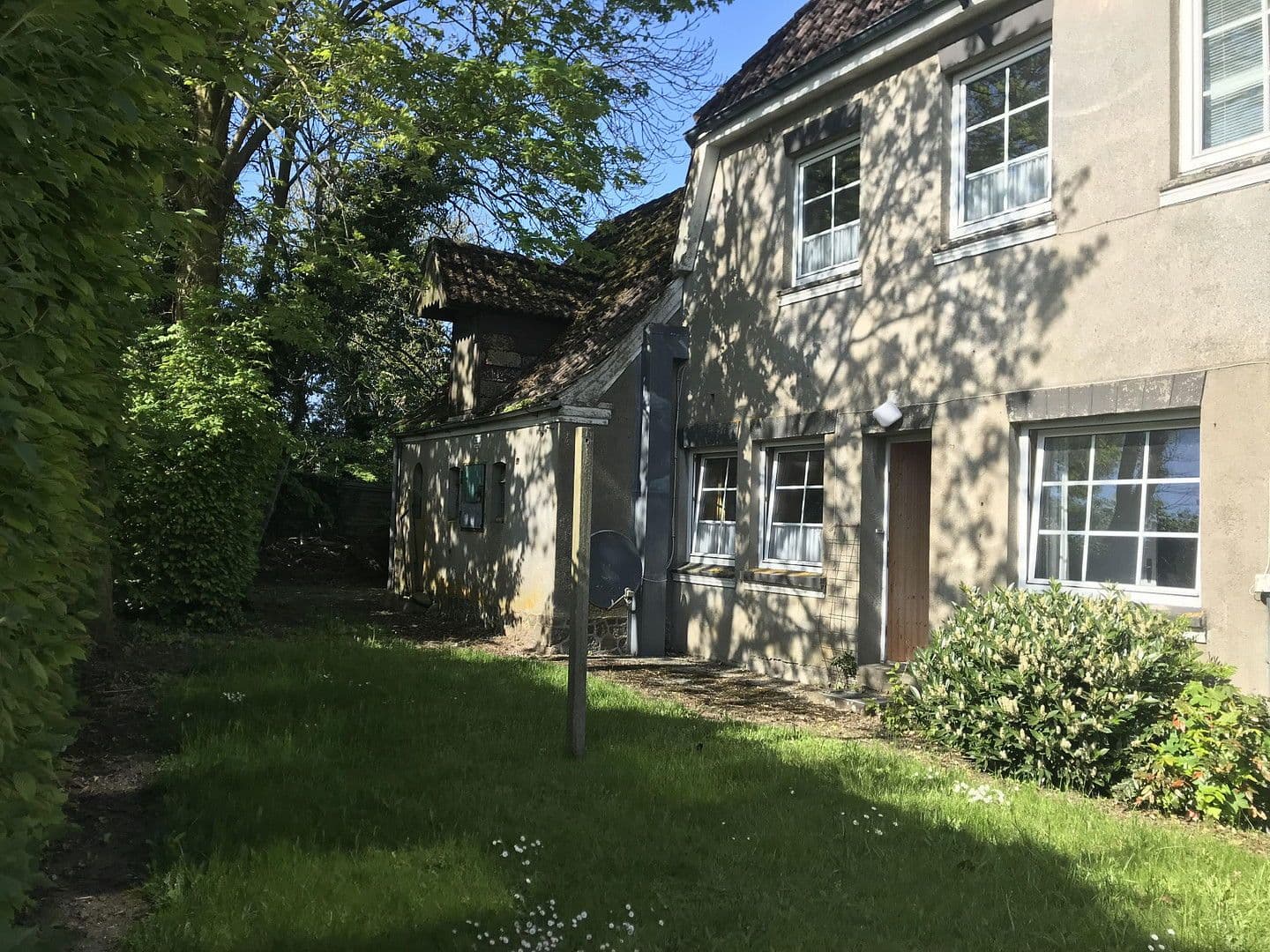 Prodej domu 244 m², pozemek 800 m², Treenestraße 58, Treia, Šlesvicko-Holštýnsko Prodej domu 244 m², pozemek 800 m², Treenestraße 58, Treia, Šlesvicko-Holštýnsko