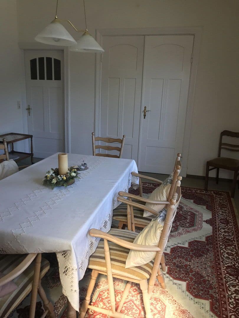 Prodej domu 244 m², pozemek 800 m², Treenestraße 58, Treia, Šlesvicko-Holštýnsko Prodej domu 244 m², pozemek 800 m², Treenestraße 58, Treia, Šlesvicko-Holštýnsko