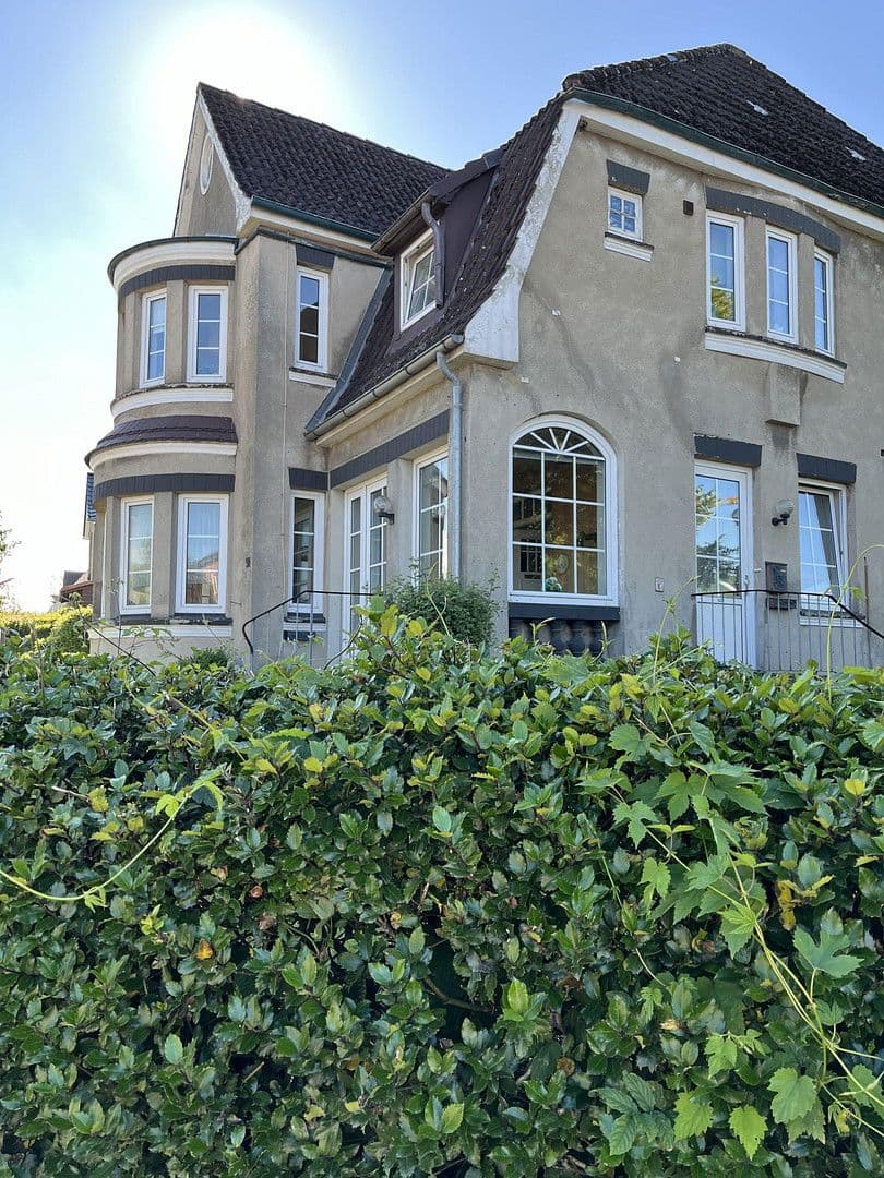 Prodej domu 244 m², pozemek 800 m², Treenestraße 58, Treia, Šlesvicko-Holštýnsko Prodej domu 244 m², pozemek 800 m², Treenestraße 58, Treia, Šlesvicko-Holštýnsko