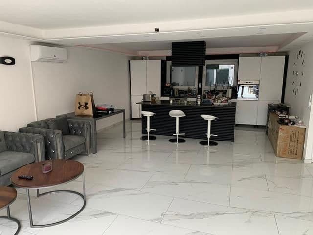 Prodej domu 170 m², pozemek 630 m², Triftstrasse 3, Pyrbaum, Bavorsko Prodej domu 170 m², pozemek 630 m², Triftstrasse 3, Pyrbaum, Bavorsko