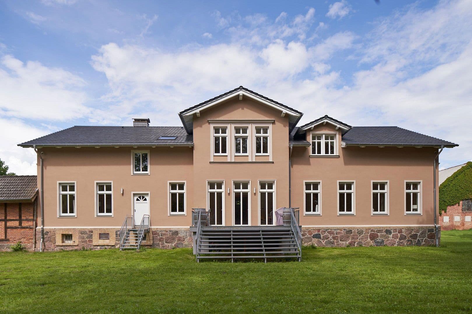 Prodej domu 624 m², pozemek 15.495 m², Gützkow, Mecklenburg-Vorpommern Prodej domu 624 m², pozemek 15.495 m², Gützkow, Mecklenburg-Vorpommern