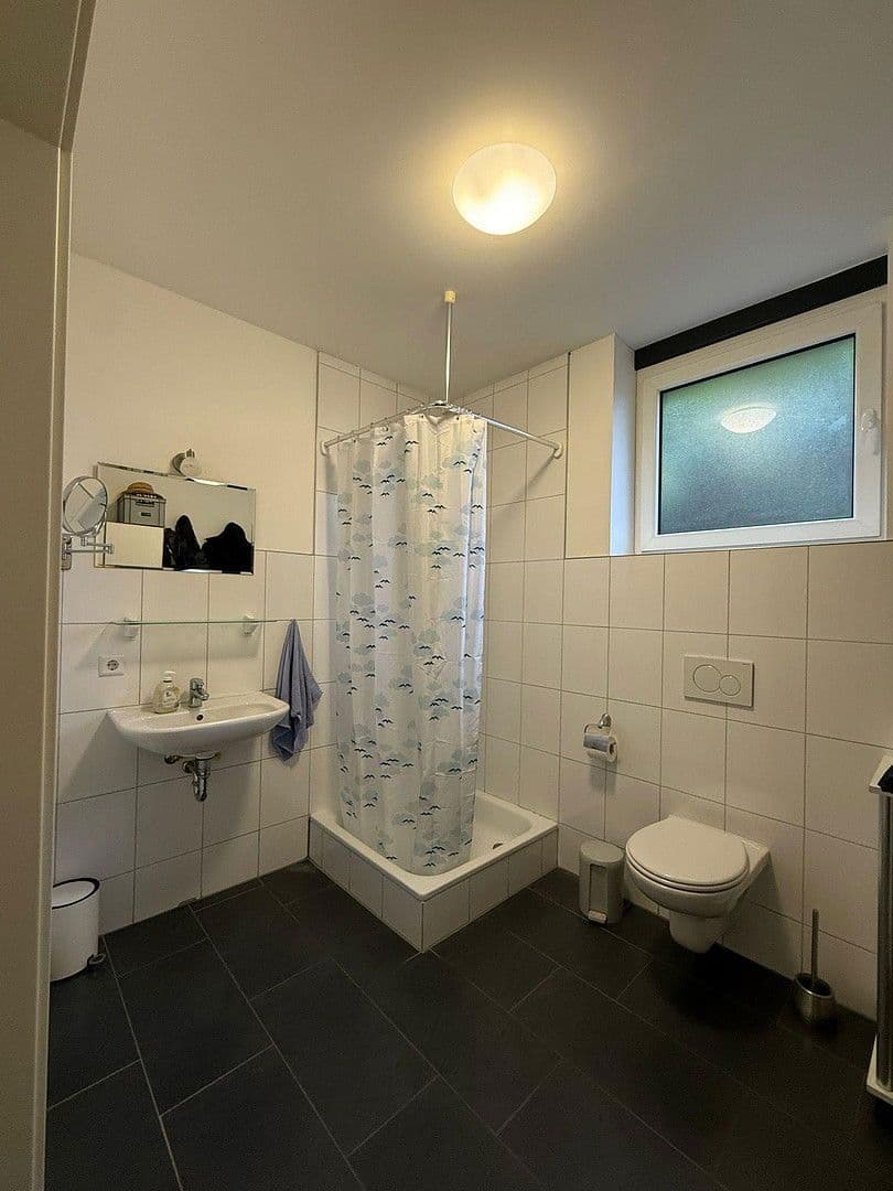 Prodej nebytového prostoru 1.482 m², Kornstr. 3, Hartheim am Rhein, Bádensko-Württembersko Prodej nebytového prostoru 1.482 m², Kornstr. 3, Hartheim am Rhein, Bádensko-Württembersko