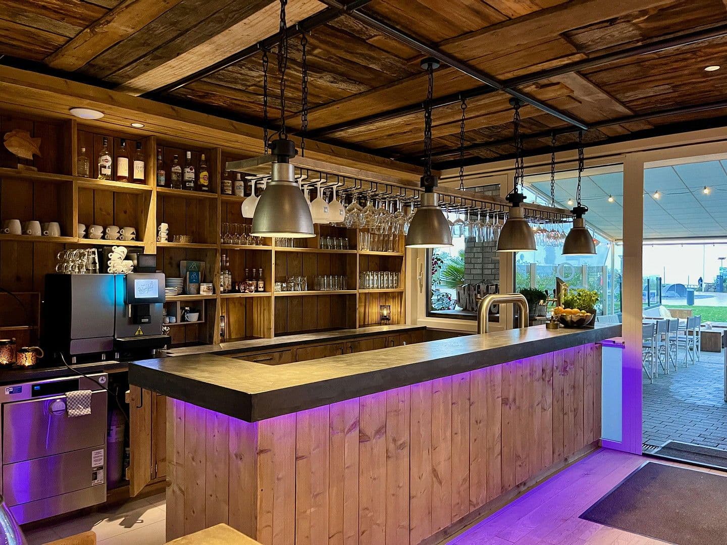 Pronájem nebytového prostoru 212 m², Neustadt in Holstein, Šlesvicko-Holštýnsko Pronájem nebytového prostoru 212 m², Neustadt in Holstein, Šlesvicko-Holštýnsko