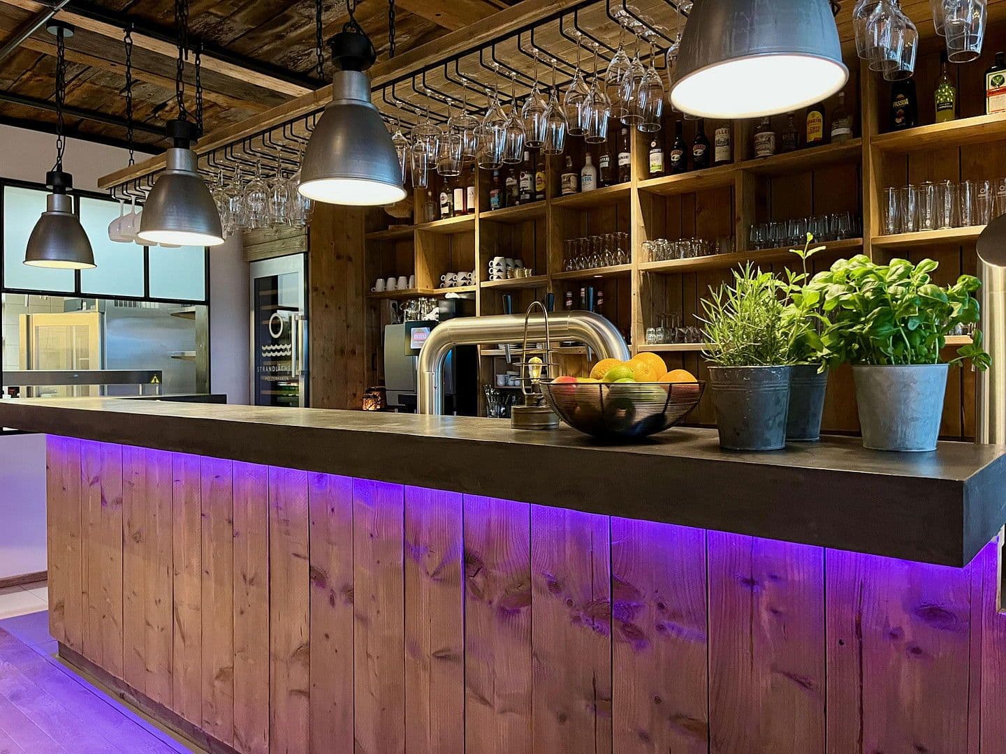 Pronájem nebytového prostoru 212 m², Neustadt in Holstein, Šlesvicko-Holštýnsko Pronájem nebytového prostoru 212 m², Neustadt in Holstein, Šlesvicko-Holštýnsko