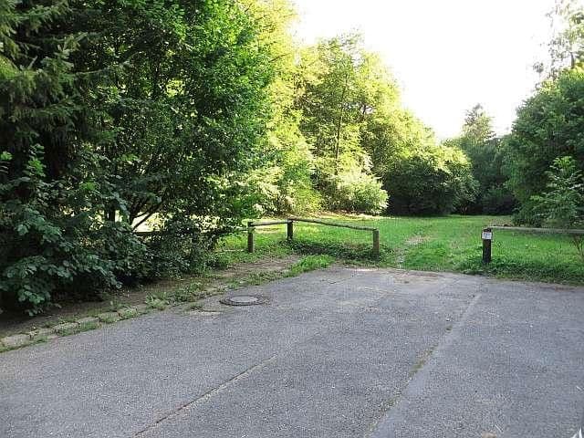 Prodej pozemku 8.326 m², Wiesengrund, Waldesch, Porýní-Falc Prodej pozemku 8.326 m², Wiesengrund, Waldesch, Porýní-Falc