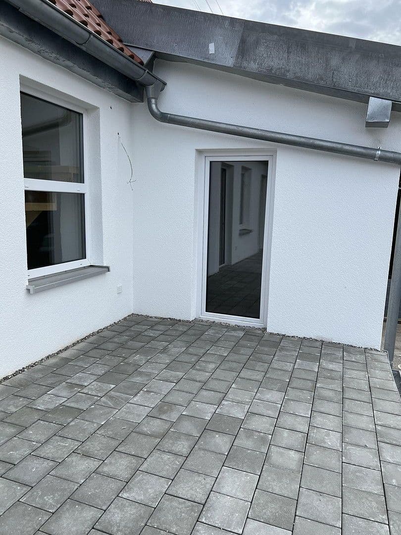 Pronájem bytu 2+1 58 m², Bahnhofstraße 27, Thannhausen, Bavorsko Pronájem bytu 2+1 58 m², Bahnhofstraße 27, Thannhausen, Bavorsko