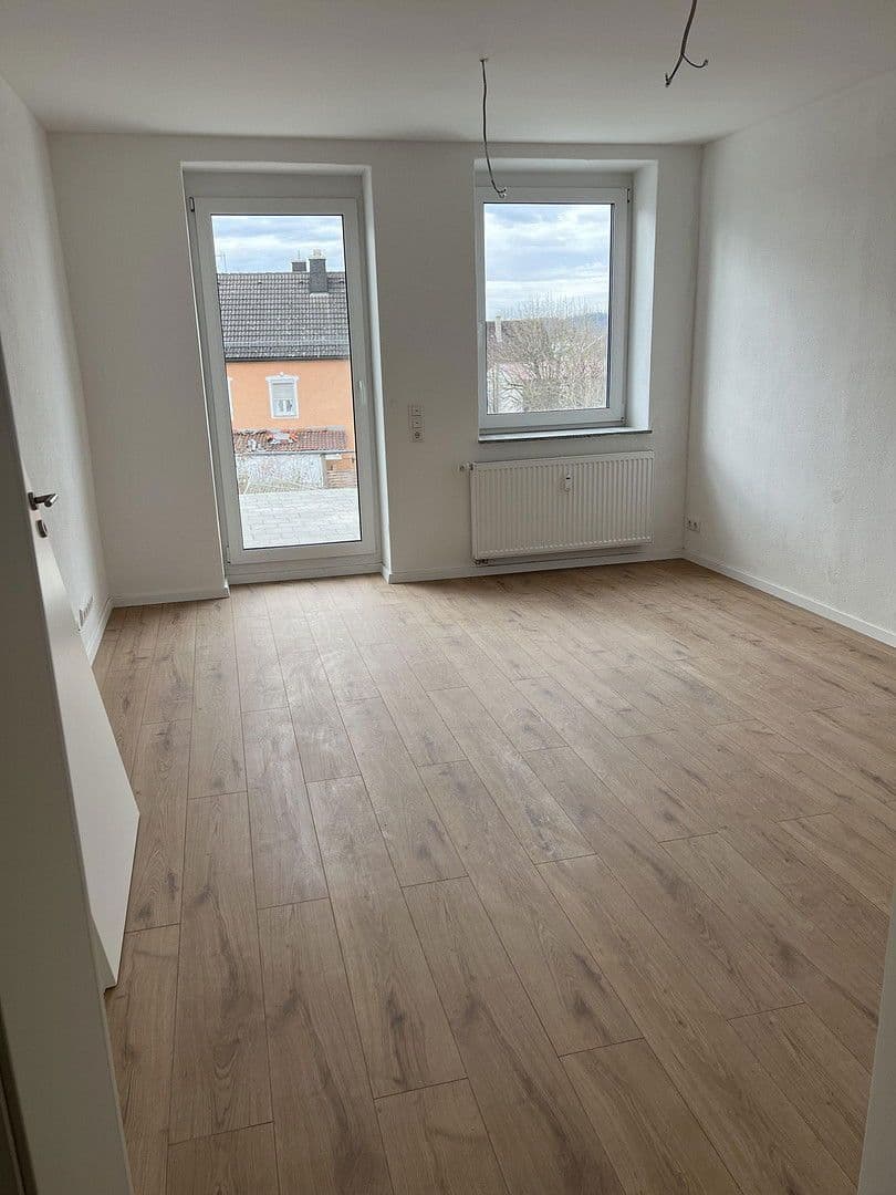 Pronájem bytu 2+1 58 m², Bahnhofstraße 27, Thannhausen, Bavorsko Pronájem bytu 2+1 58 m², Bahnhofstraße 27, Thannhausen, Bavorsko