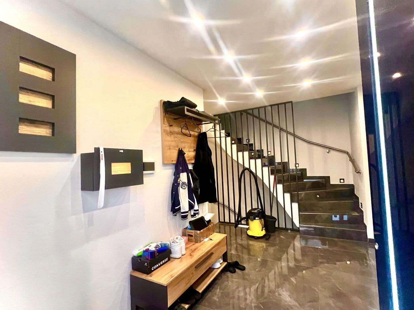 Pronájem domu 200 m², pozemek 150 m², Auf der Weingartsweide 20 A, Neuberg, Hessen Pronájem domu 200 m², pozemek 150 m², Auf der Weingartsweide 20 A, Neuberg, Hessen