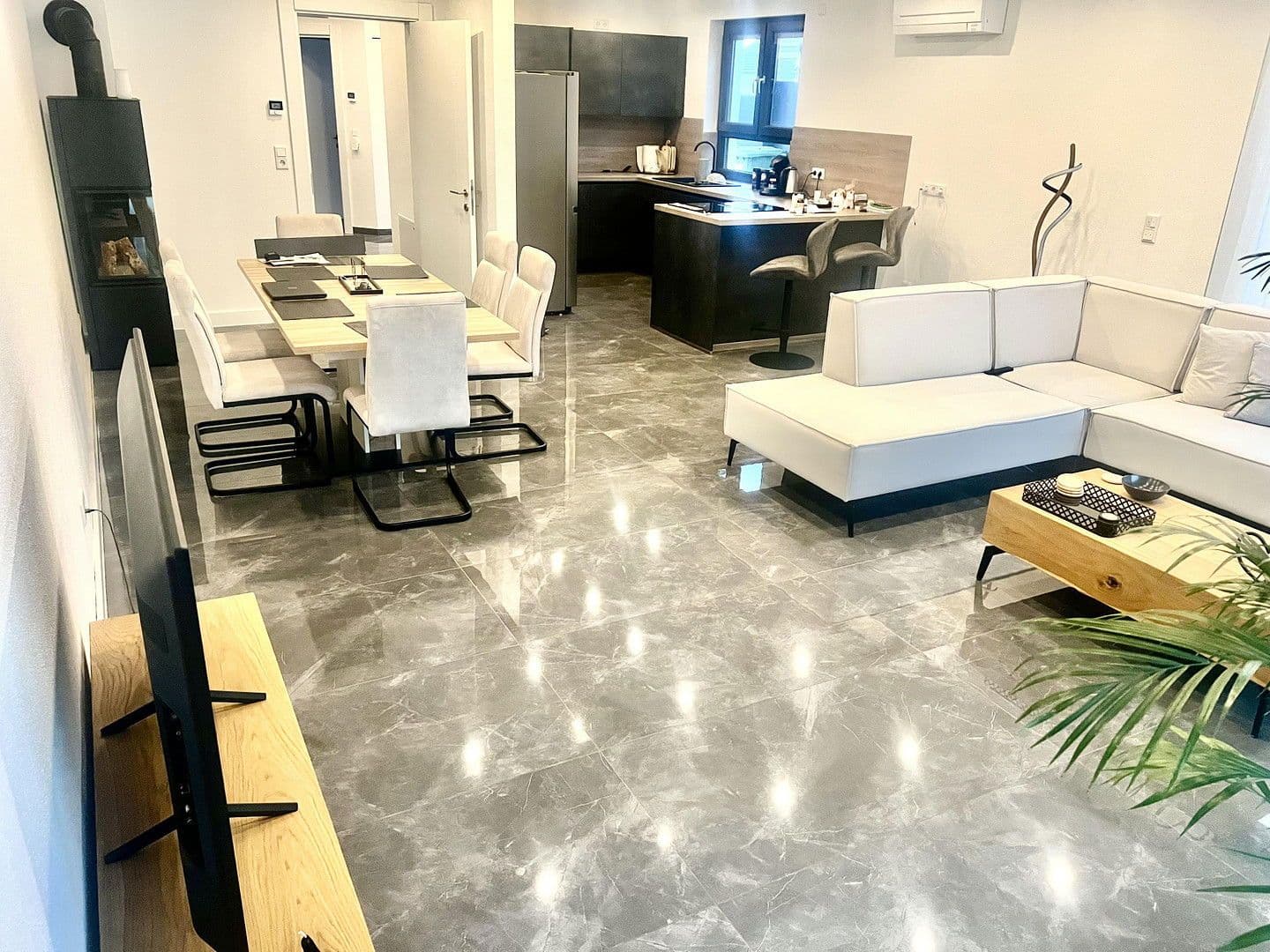 Pronájem domu 200 m², pozemek 150 m², Auf der Weingartsweide 20 A, Neuberg, Hessen Pronájem domu 200 m², pozemek 150 m², Auf der Weingartsweide 20 A, Neuberg, Hessen