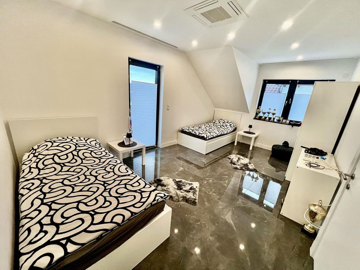 Pronájem domu 200 m², pozemek 150 m², Auf der Weingartsweide 20 A, Neuberg, Hessen Pronájem domu 200 m², pozemek 150 m², Auf der Weingartsweide 20 A, Neuberg, Hessen