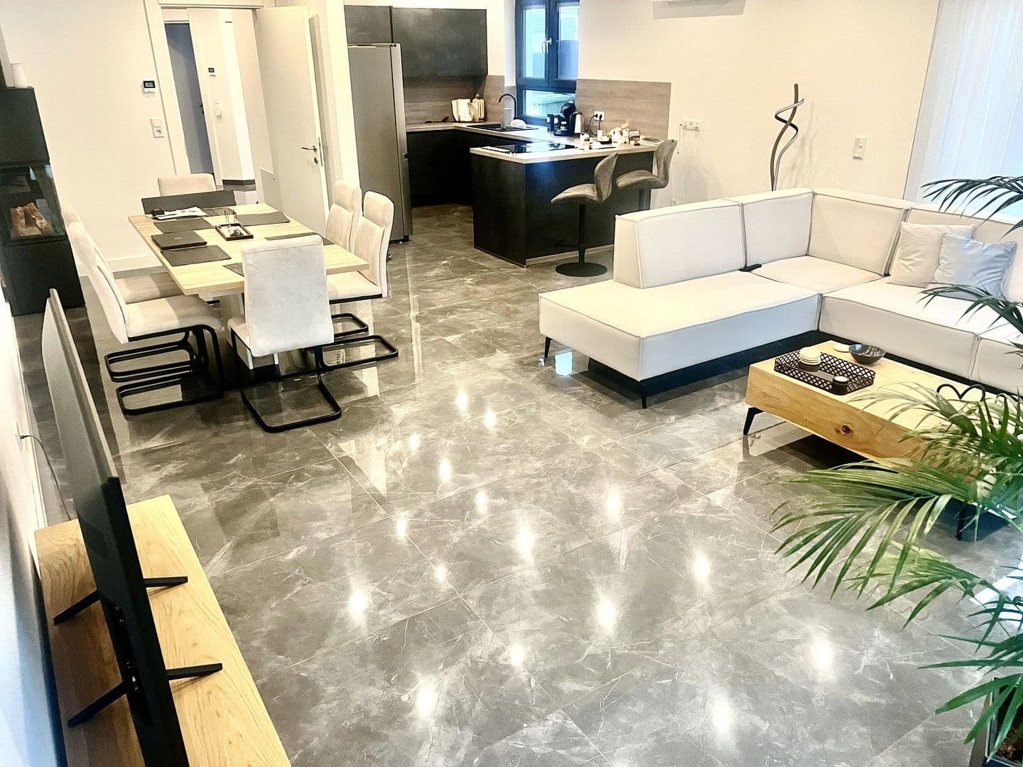 Pronájem domu 200 m², pozemek 150 m², Auf der Weingartsweide 20 A, Neuberg, Hessen Pronájem domu 200 m², pozemek 150 m², Auf der Weingartsweide 20 A, Neuberg, Hessen