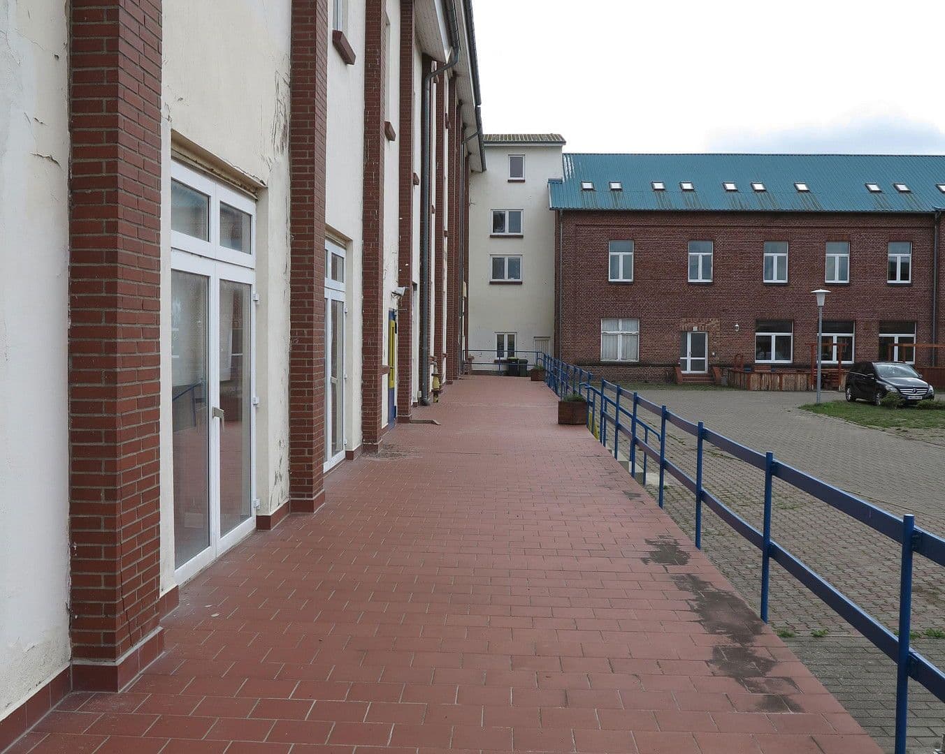 Prodej domu 6.000 m², pozemek 6.000 m², Malchin, Mecklenburg-Vorpommern Prodej domu 6.000 m², pozemek 6.000 m², Malchin, Mecklenburg-Vorpommern