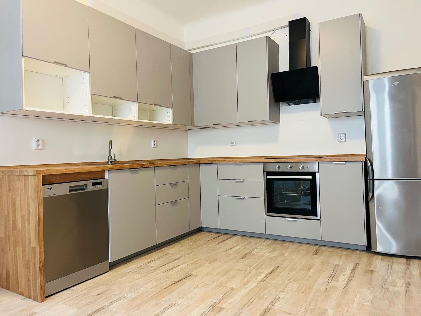 Prodej bytu 2+kk 50 m², Na Rokytce, Praha, Praha Prodej bytu 2+kk 50 m², Na Rokytce, Praha, Praha