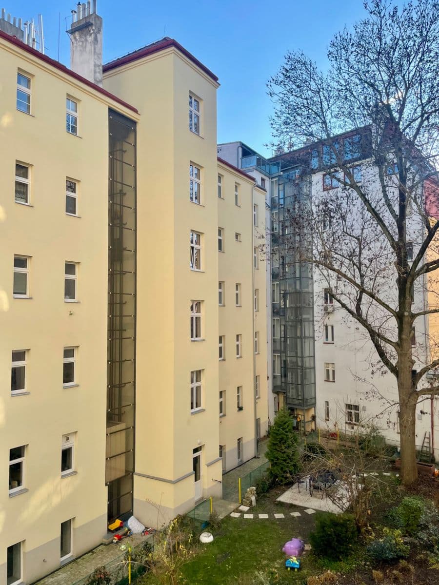 Prodej bytu 2+kk 50 m², Na Rokytce, Praha, Praha Prodej bytu 2+kk 50 m², Na Rokytce, Praha, Praha