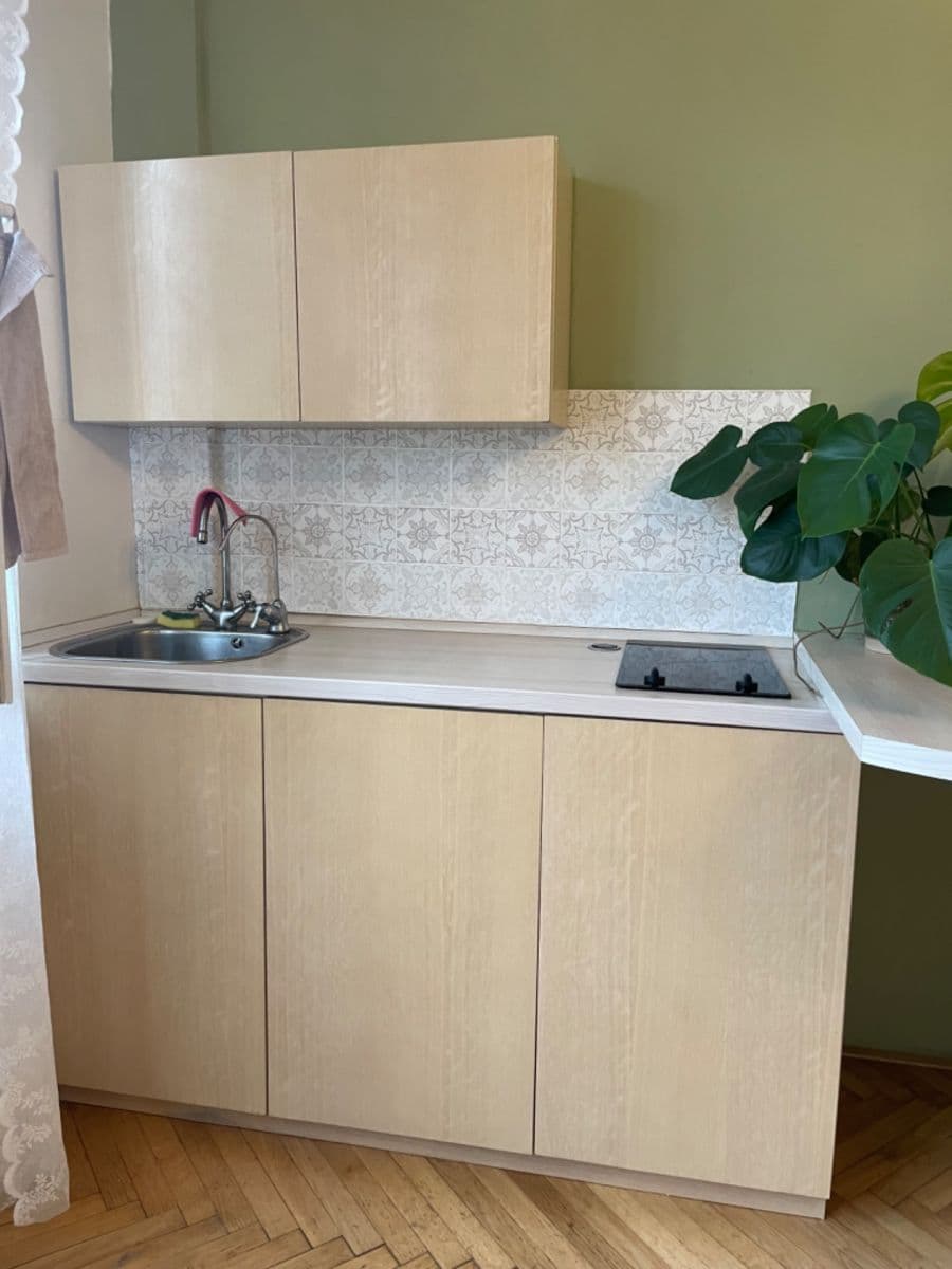 Pronájem bytu 1+kk 26 m², Komunardů, Praha, Praha Pronájem bytu 1+kk 26 m², Komunardů, Praha, Praha