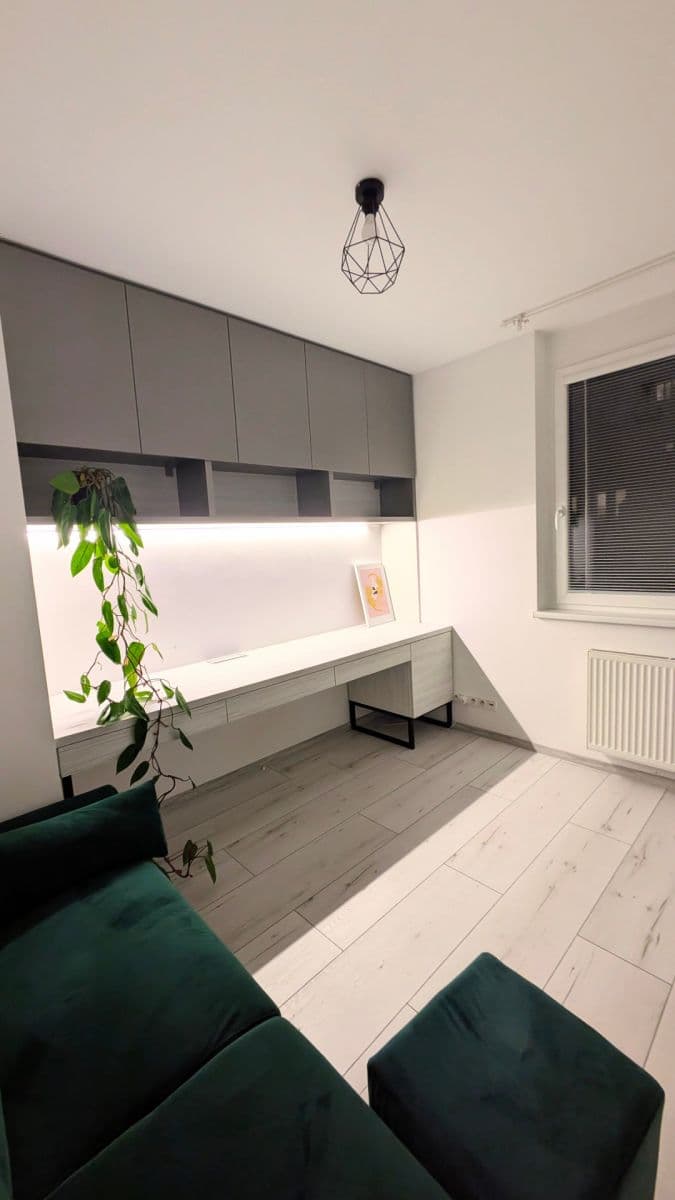 Pronájem bytu 3+1 68 m², Kresánkova, Karlova Ves, Bratislavský kraj Pronájem bytu 3+1 68 m², Kresánkova, Karlova Ves, Bratislavský kraj