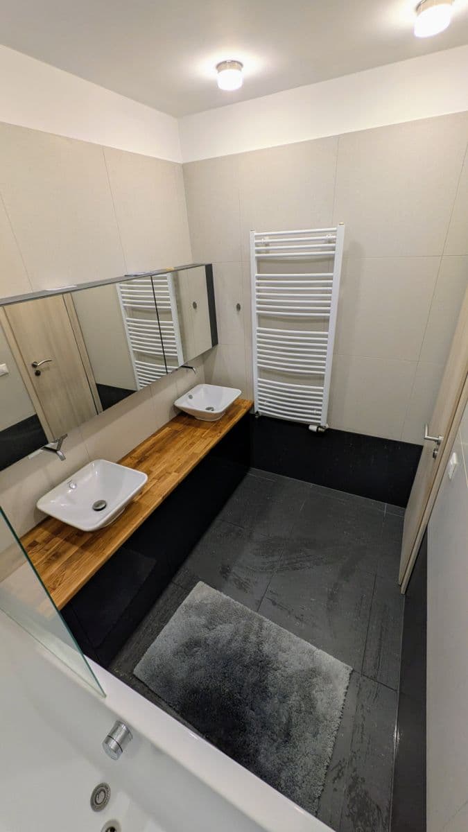 Pronájem bytu 3+1 68 m², Kresánkova, Karlova Ves, Bratislavský kraj Pronájem bytu 3+1 68 m², Kresánkova, Karlova Ves, Bratislavský kraj