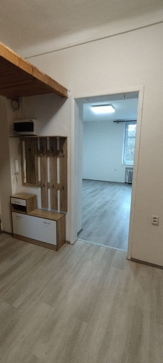 Pronájem bytu 2+1 67 m², Obora, Vlašim, Středočeský kraj Pronájem bytu 2+1 67 m², Obora, Vlašim, Středočeský kraj