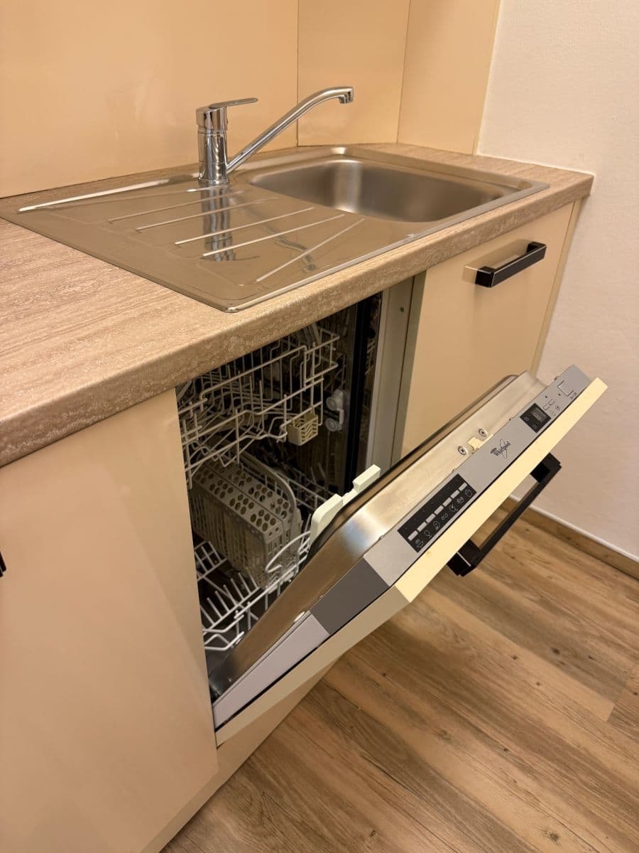 Pronájem bytu 2+1 47 m², Na Folimance, Praha, Praha Pronájem bytu 2+1 47 m², Na Folimance, Praha, Praha