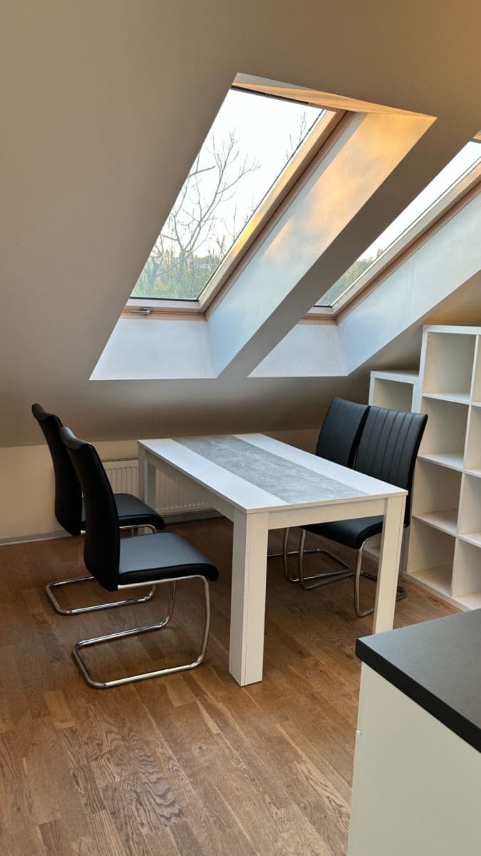 Prodej bytu 1+kk 58 m², Velvarská, Praha, Praha Prodej bytu 1+kk 58 m², Velvarská, Praha, Praha