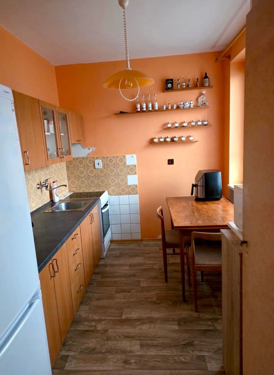 Pronájem bytu 3+1 76 m², U Lipek, Jablonné nad Orlicí, Pardubický kraj Pronájem bytu 3+1 76 m², U Lipek, Jablonné nad Orlicí, Pardubický kraj