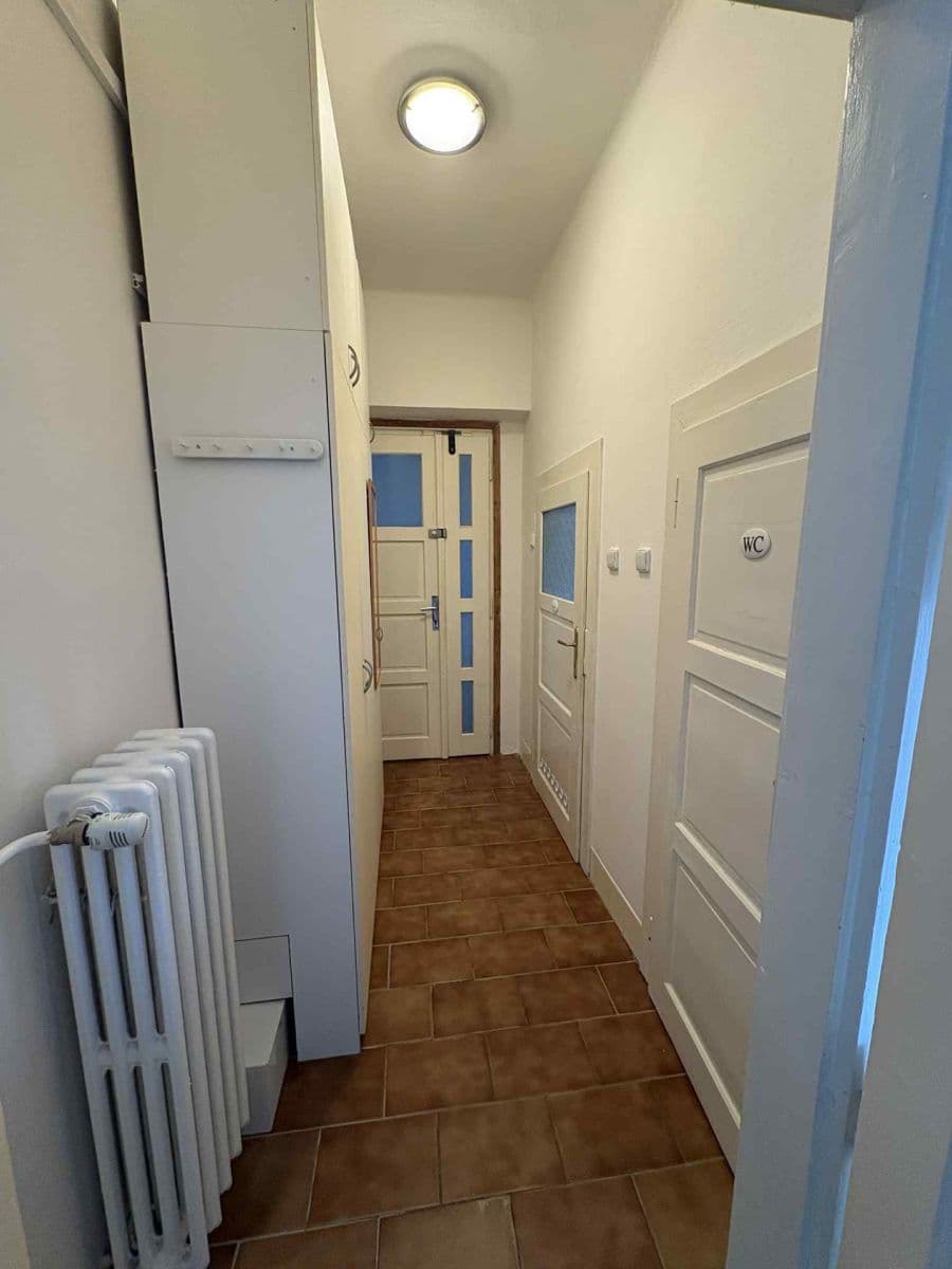 Pronájem bytu 2+1 60 m², Zvonická, Praha, Praha Pronájem bytu 2+1 60 m², Zvonická, Praha, Praha