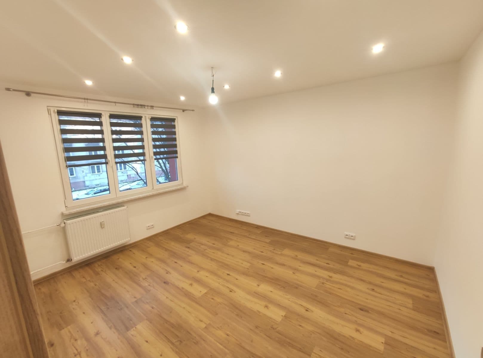 Pronájem bytu 2+1 56 m², Závodní, Ostrava, Moravskoslezský kraj Pronájem bytu 2+1 56 m², Závodní, Ostrava, Moravskoslezský kraj