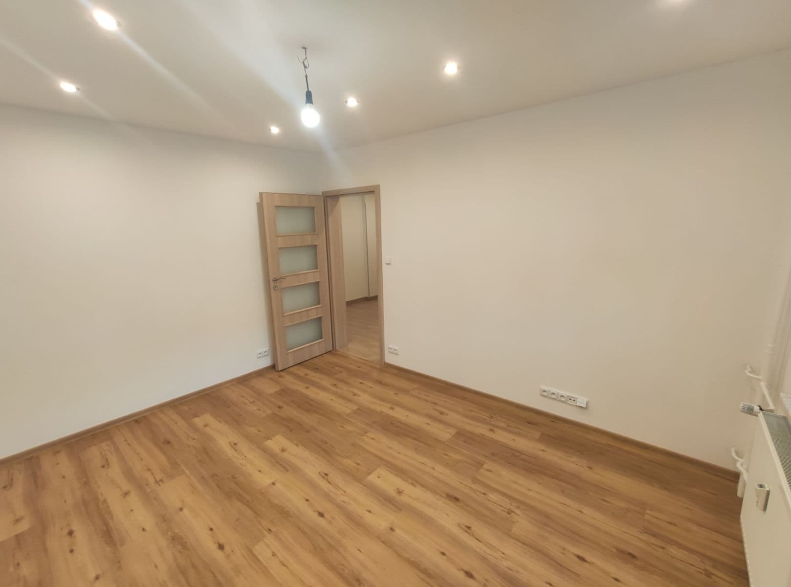 Pronájem bytu 2+1 56 m², Závodní, Ostrava, Moravskoslezský kraj Pronájem bytu 2+1 56 m², Závodní, Ostrava, Moravskoslezský kraj