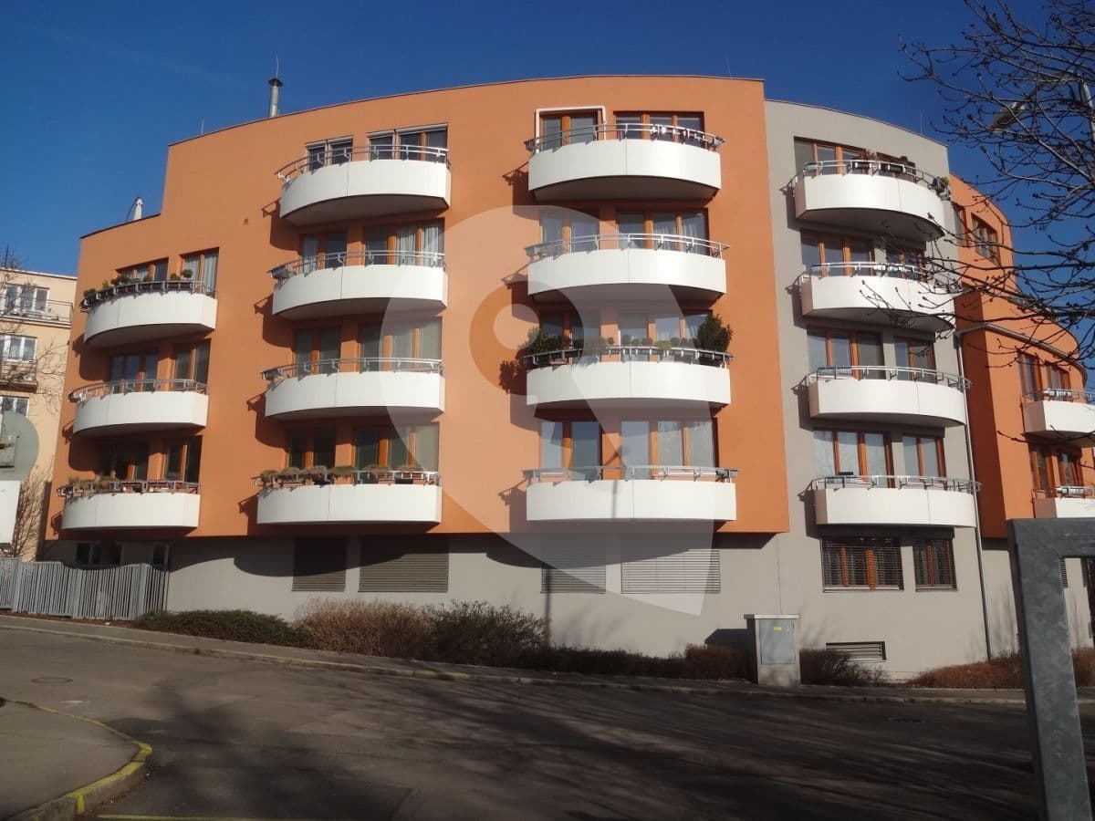 Pronájem bytu 1+kk 42 m², Družstevní ochoz, Praha, Praha Pronájem bytu 1+kk 42 m², Družstevní ochoz, Praha, Praha