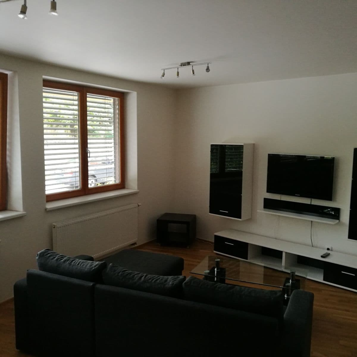 Pronájem bytu 1+kk 42 m², Družstevní ochoz, Praha, Praha Pronájem bytu 1+kk 42 m², Družstevní ochoz, Praha, Praha