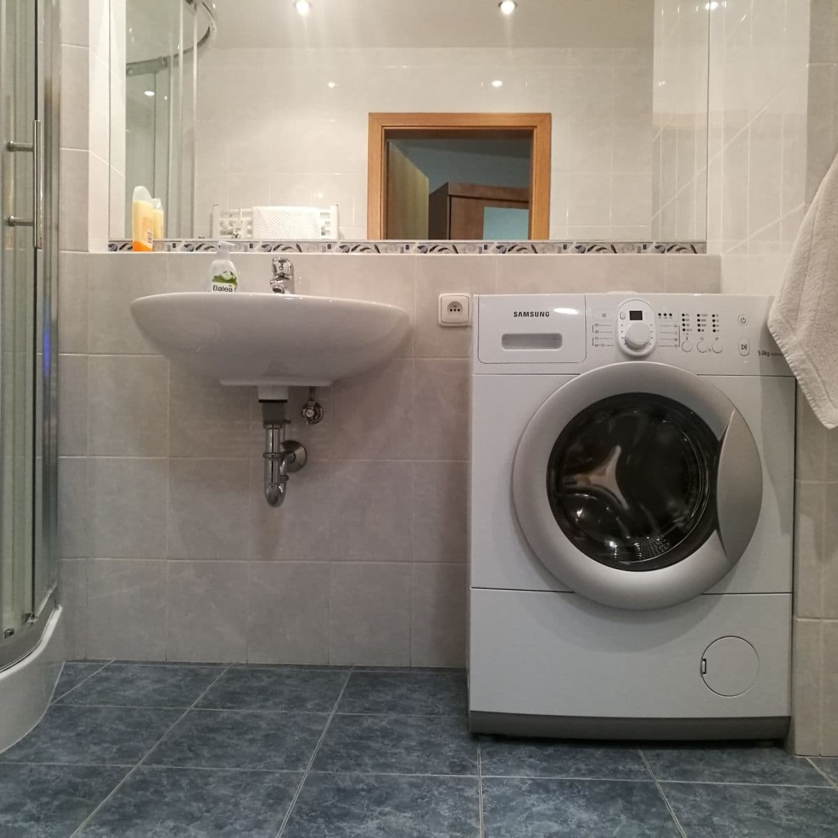 Pronájem bytu 1+kk 42 m², Družstevní ochoz, Praha, Praha Pronájem bytu 1+kk 42 m², Družstevní ochoz, Praha, Praha