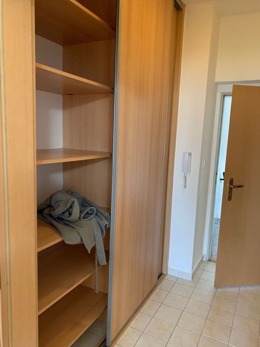 Prodej bytu 1+kk 34 m², Padovská, Praha, Praha Prodej bytu 1+kk 34 m², Padovská, Praha, Praha