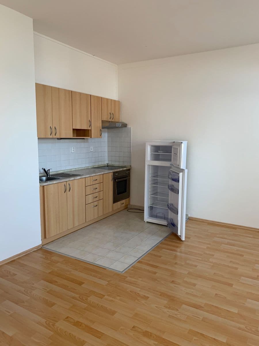 Prodej bytu 1+kk 34 m², Padovská, Praha, Praha Prodej bytu 1+kk 34 m², Padovská, Praha, Praha