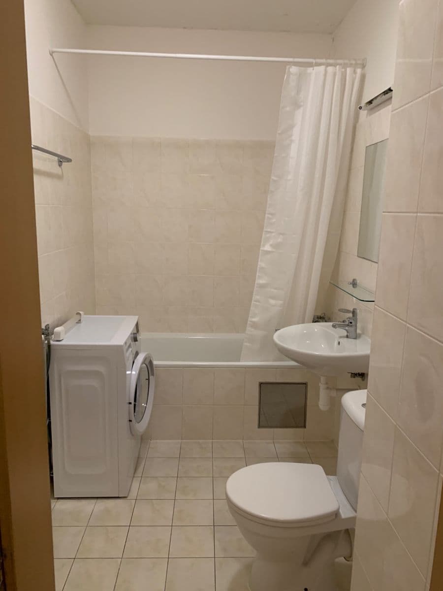 Prodej bytu 1+kk 34 m², Padovská, Praha, Praha Prodej bytu 1+kk 34 m², Padovská, Praha, Praha