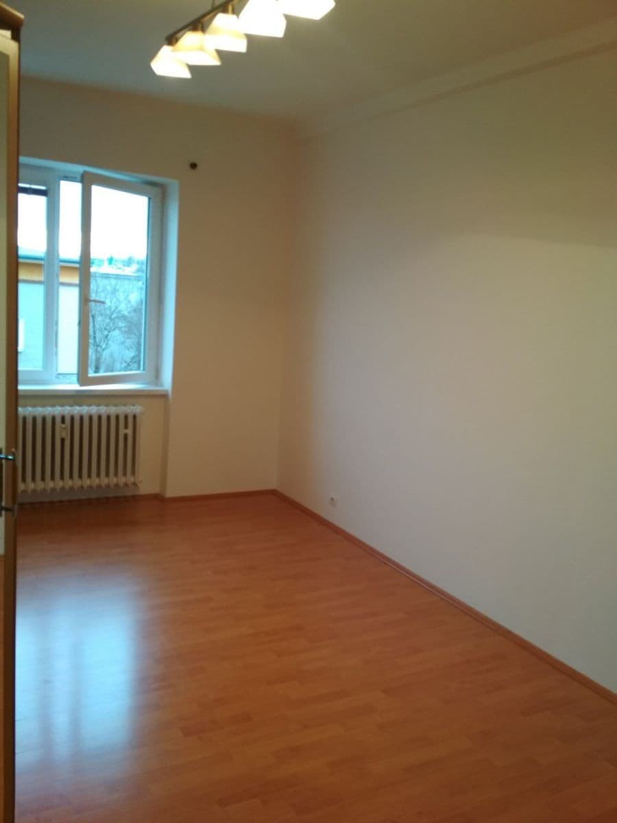 Pronájem bytu 2+1 52 m², kpt. Nálepky, Olomouc, Olomoucký kraj Pronájem bytu 2+1 52 m², kpt. Nálepky, Olomouc, Olomoucký kraj