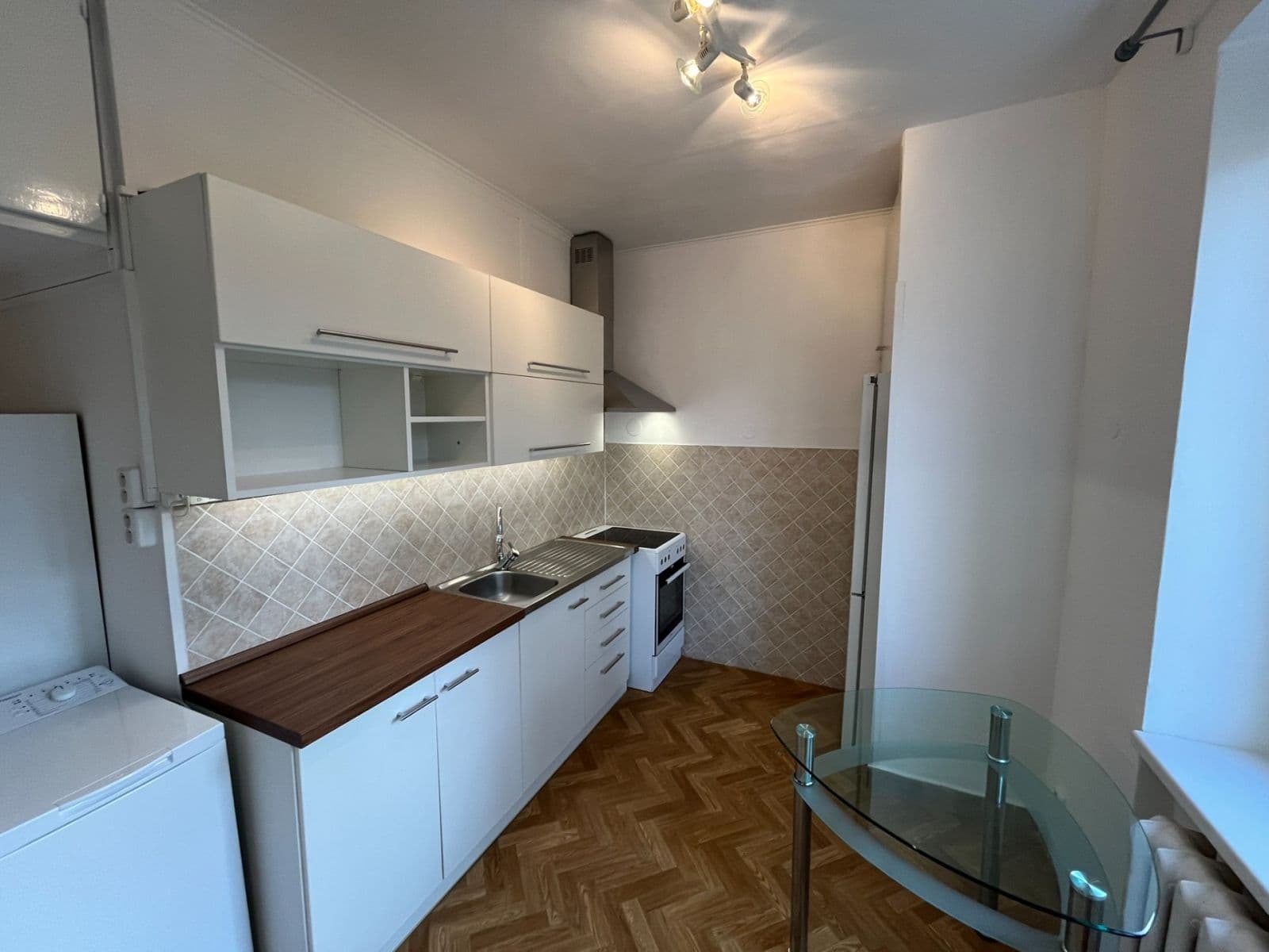 Pronájem bytu 1+1 35 m², Okružní, Ivančice, Jihomoravský kraj Pronájem bytu 1+1 35 m², Okružní, Ivančice, Jihomoravský kraj