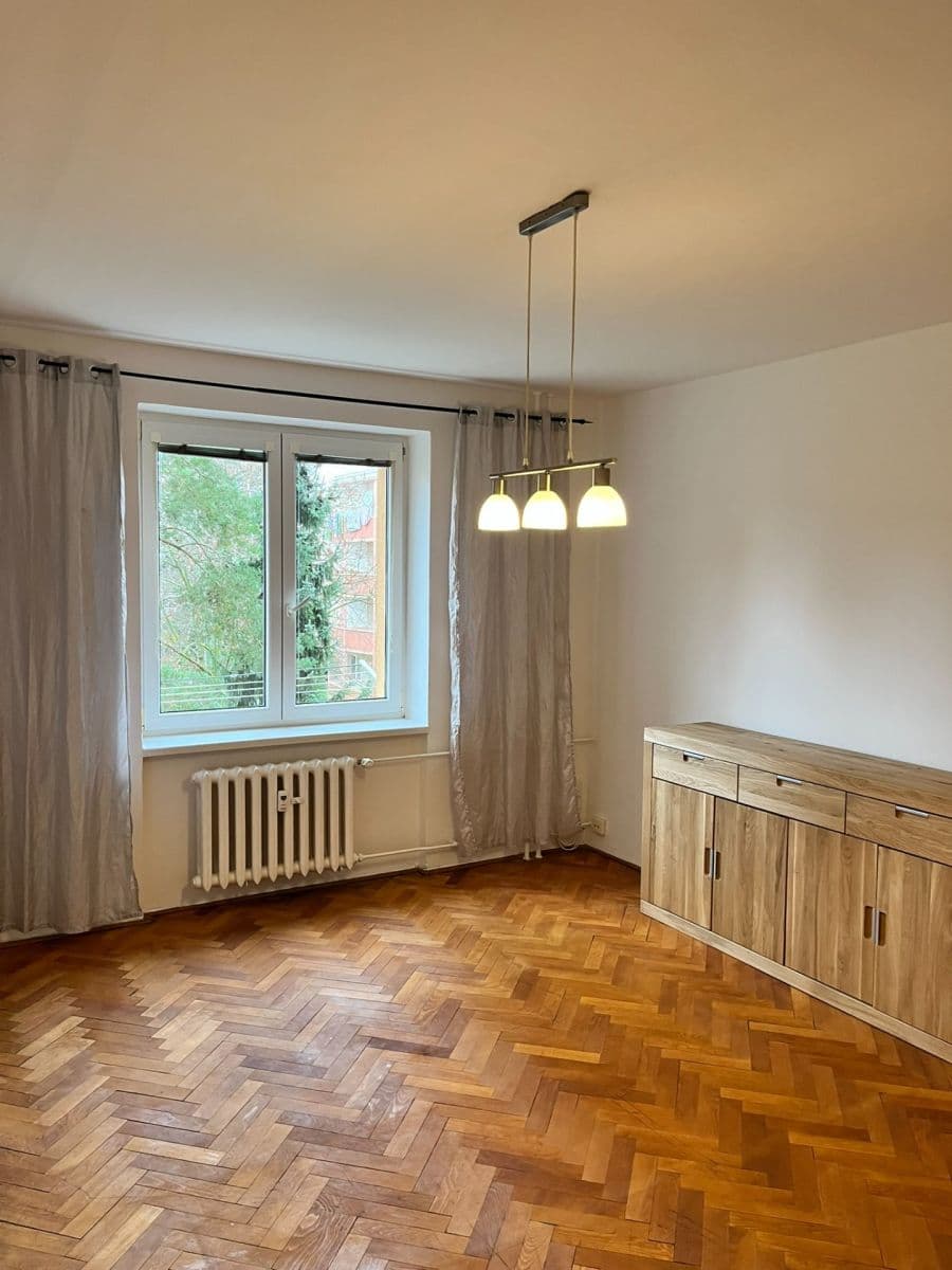 Pronájem bytu 1+1 35 m², Okružní, Ivančice, Jihomoravský kraj Pronájem bytu 1+1 35 m², Okružní, Ivančice, Jihomoravský kraj