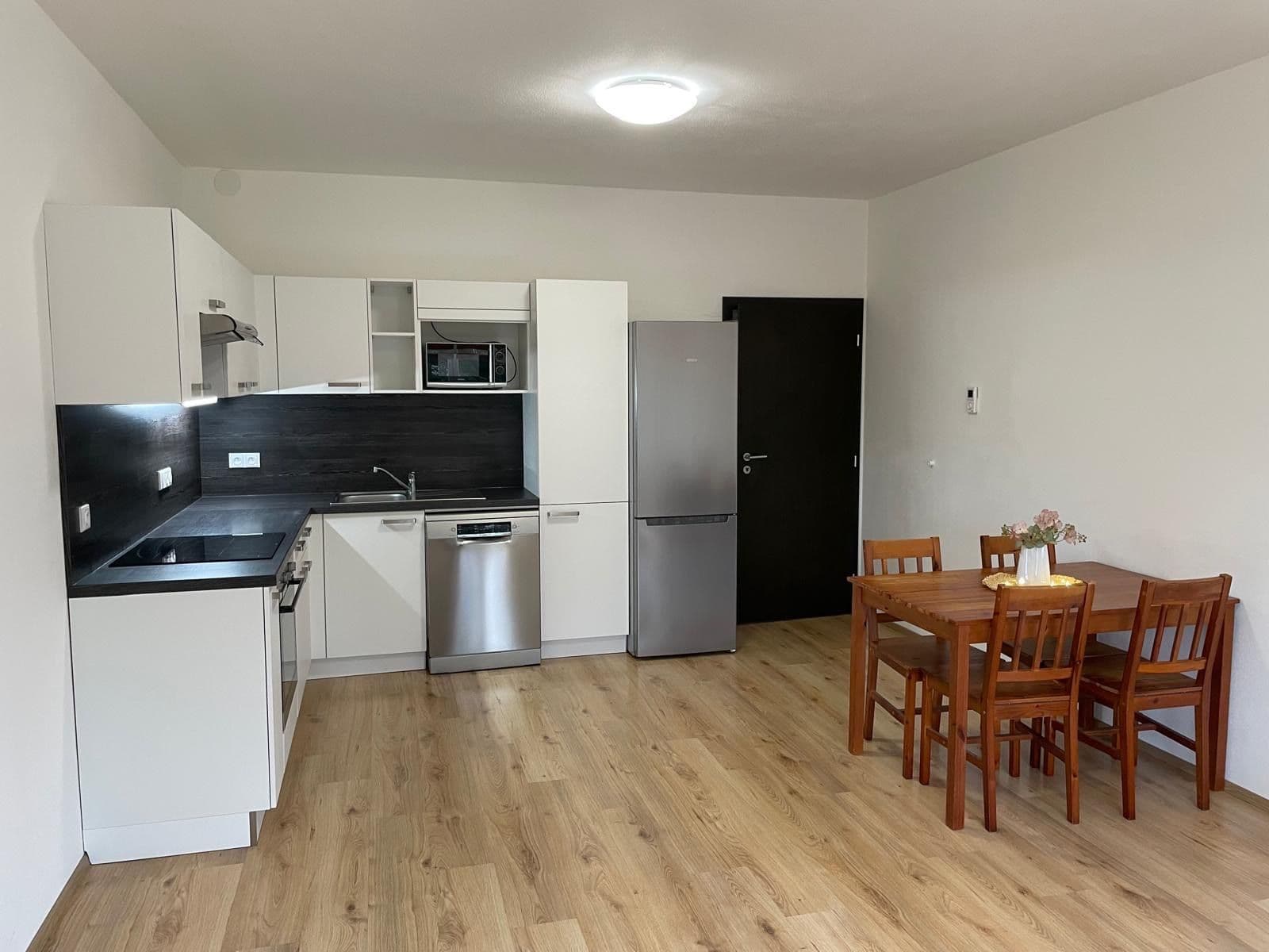 Prodej bytu 2+kk 56 m², Špačková, Plzeň, Plzeňský kraj Prodej bytu 2+kk 56 m², Špačková, Plzeň, Plzeňský kraj